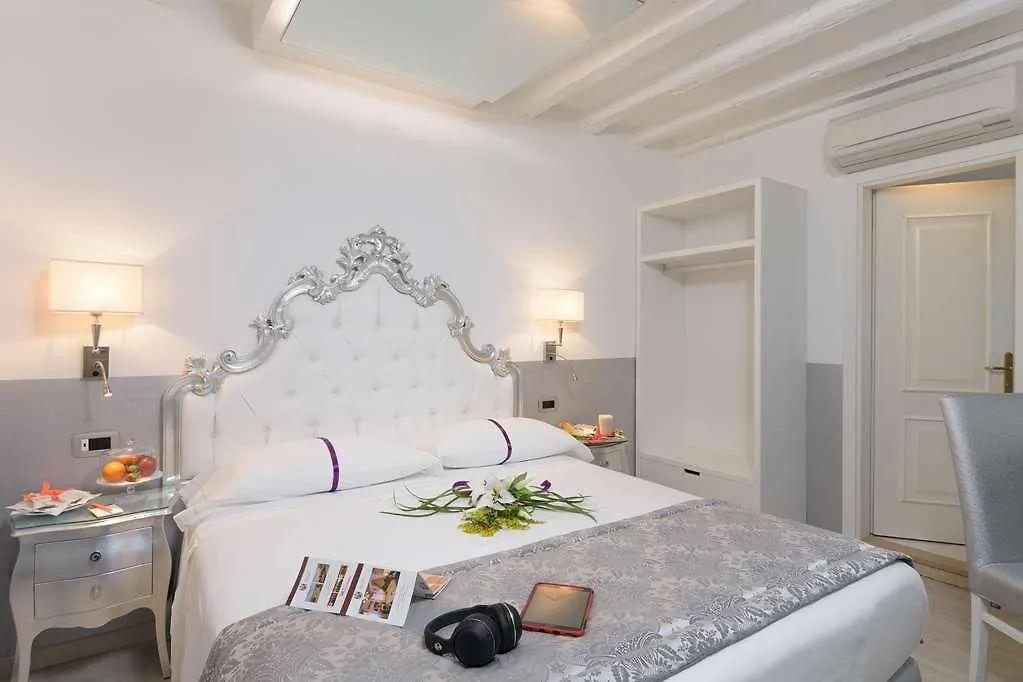 Unahotels Ala Venezia Italia
